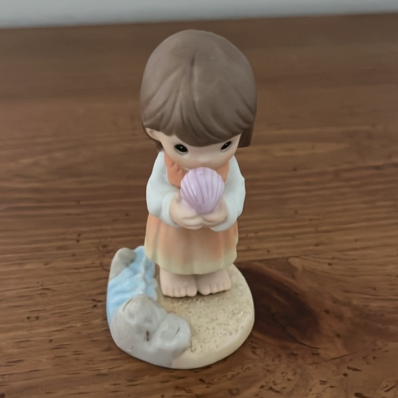 Precious Moment Enesco 1999 The Great Pearl Figurine - Picture 7 of 9
